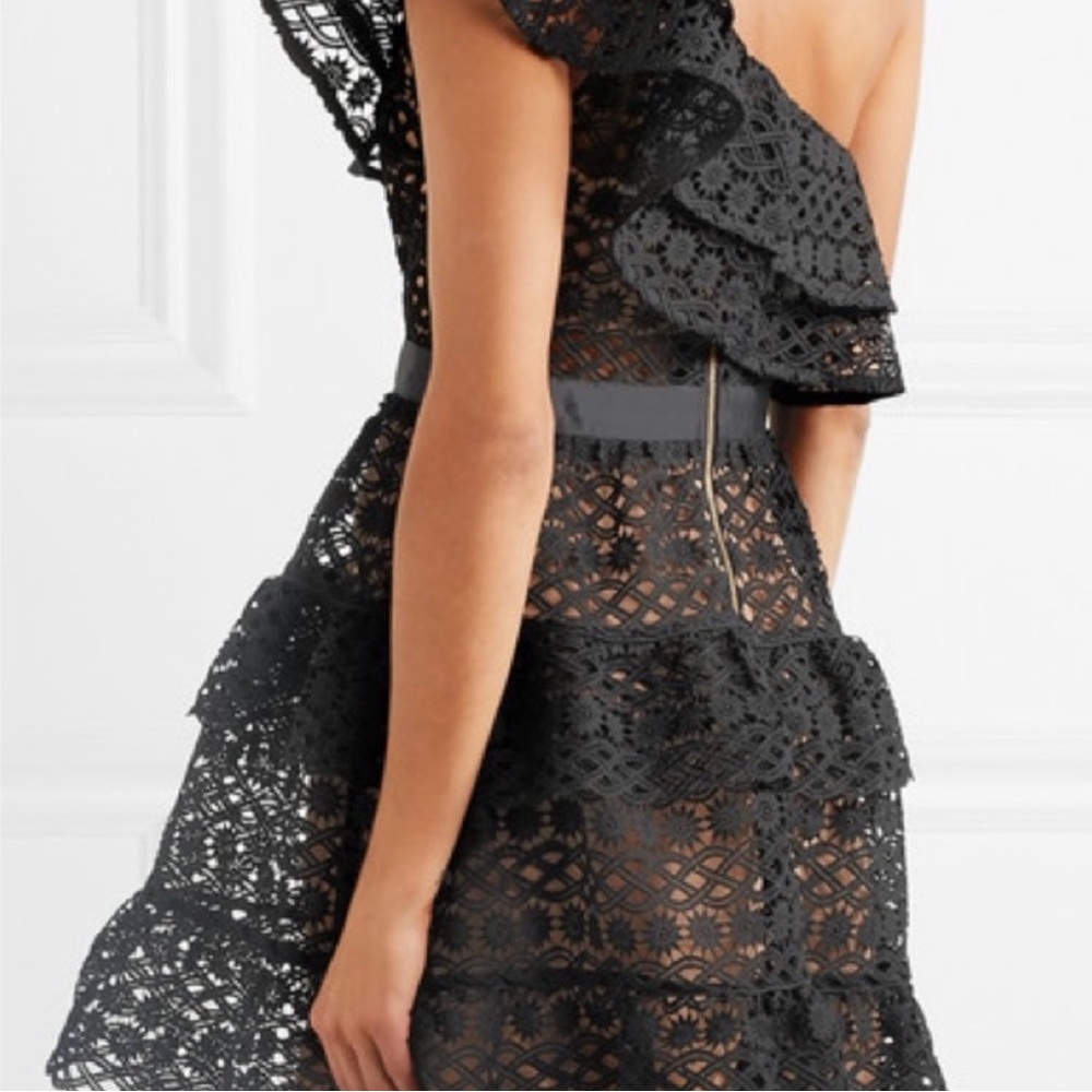 Self-Portrait Guipure Lace One Shoulder Mini Dress Black NWT Size 0 - Picture 6 of 16